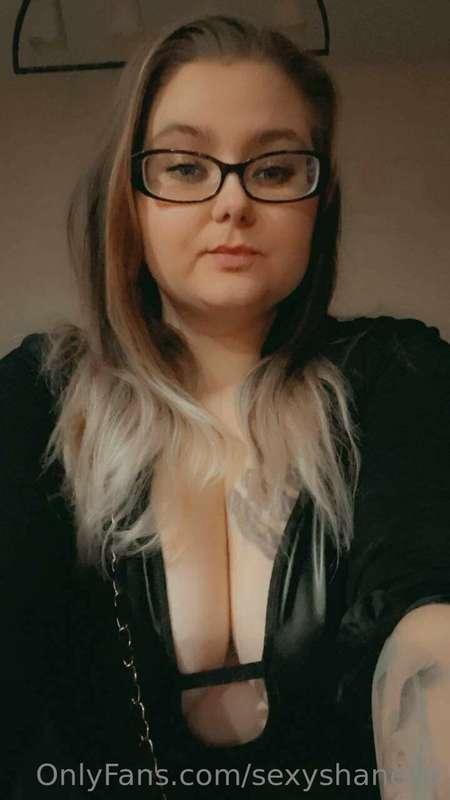 https://onlyfans.com/sweetshanelle  First 20 subs get my FUL..