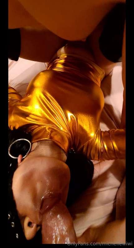 Got fucked by hubby’s friend while sucking hubby’s big thick..