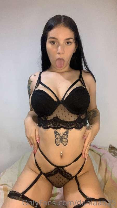 tell me your favorite fantasy with me in DM's 👀👄