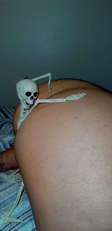 Mr.Bone man was caught cheating on his wife with a big booty..