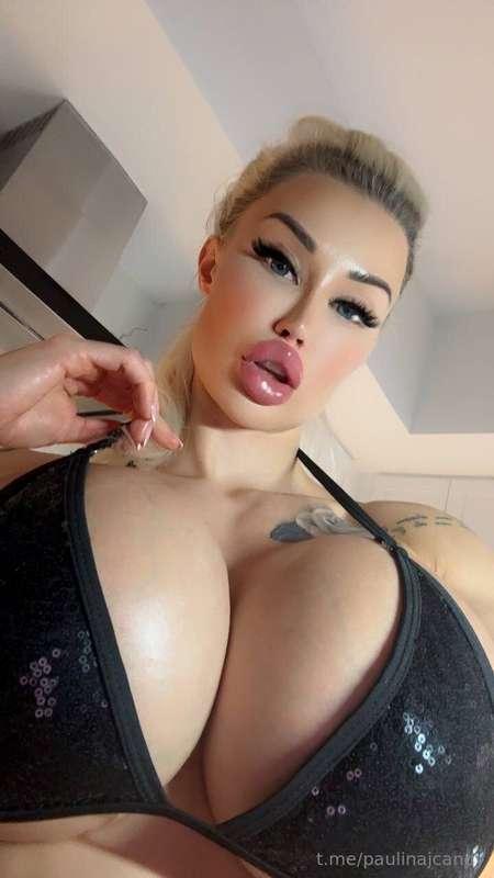 Ready for a filthy surprise? 💋 $5 for a HOT naughty treat th..