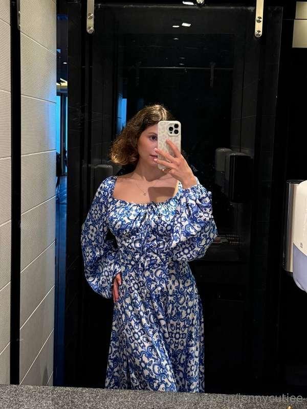 Dress to impress, always! 🌼 