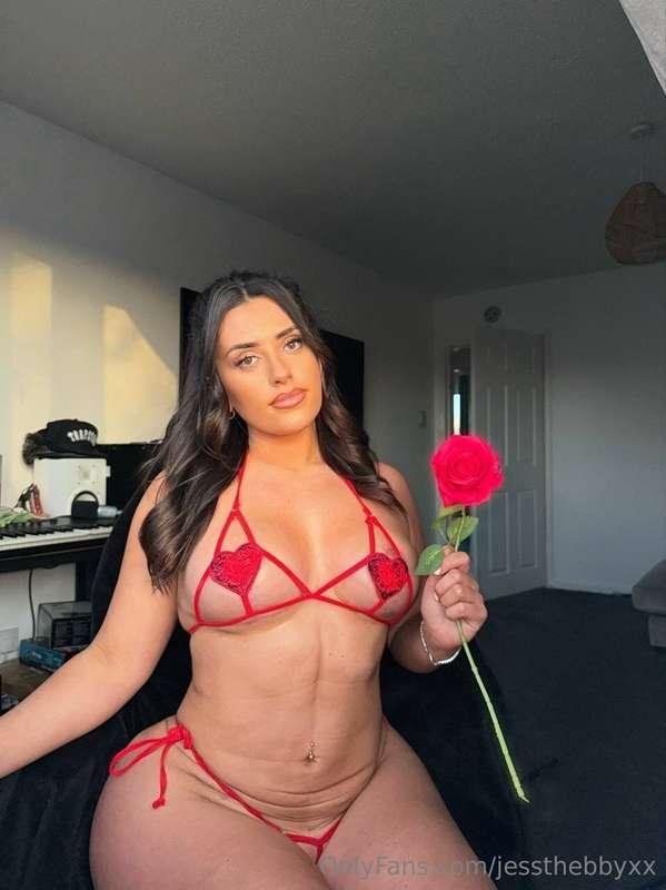 WOULD YOU BE MY DATE ❓💌Tip $20 and I’ll send you the best co..