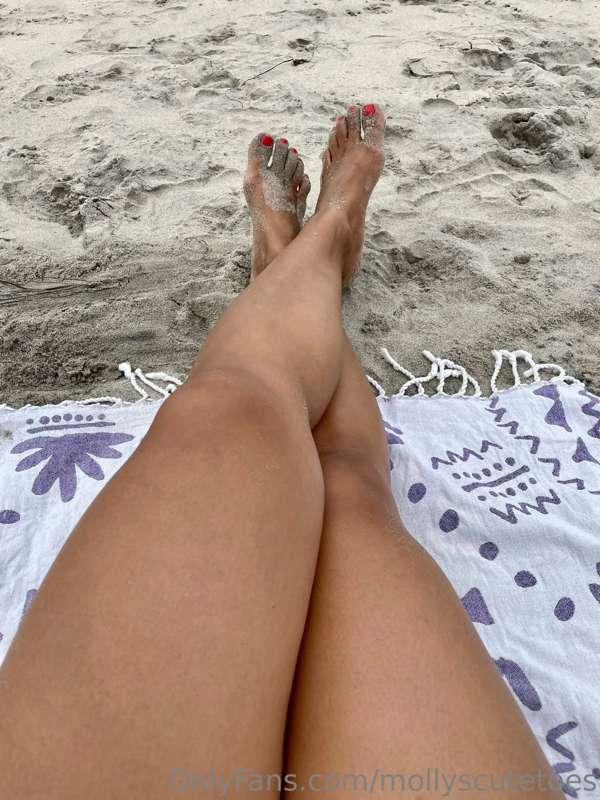 Sandy toes make me happy. Who’s going to help me brush them ..