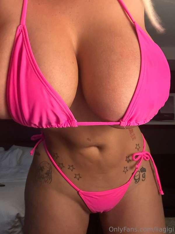🍌 New video in your DM , solo masturbating & titty fucking 🥂