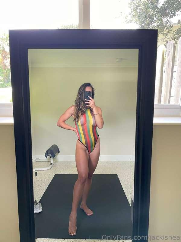 #TBT to one of my favorite outfits sent to me from a subscri..