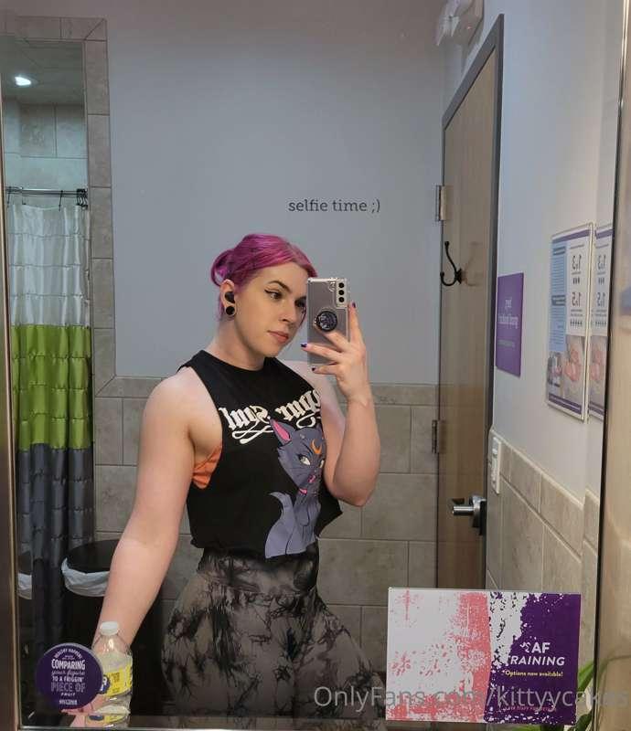 Tiktok leggings 🤌 and a gym flash