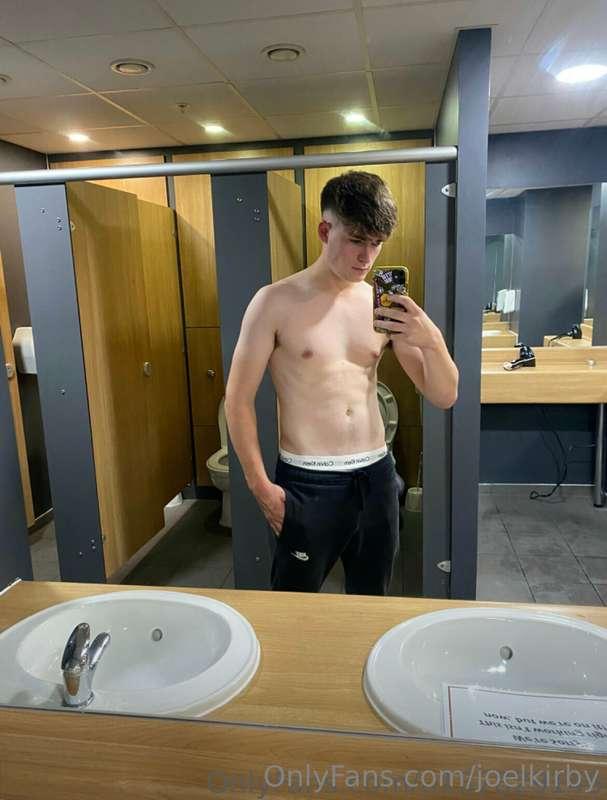 ethan has some unreal new content this week, he is in the to..