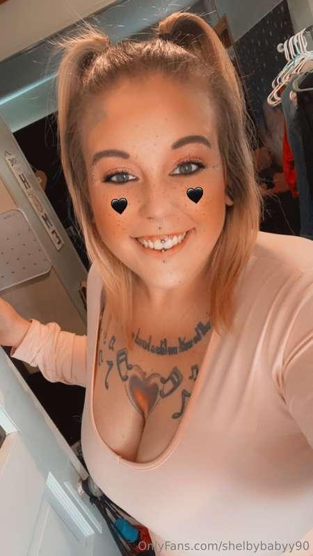 Heyyyy babessss guess who’s backkk! Show me some love & like..
