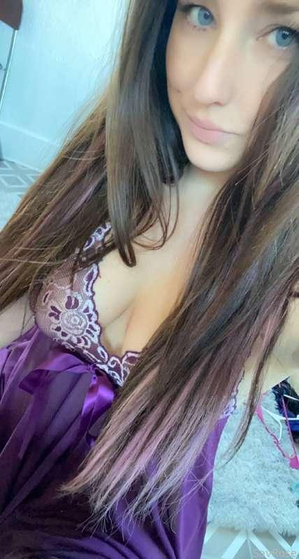 Want to keep up with @SavRose 's adventures? Hit that subscribe button and join the fun!🤩

#public #amateur #girlnextdoor #gamergirl #library #camgirl #bigbooty #blueeyes #bigboobs #thick #thighs #savrose #girlfriend #GFE 
