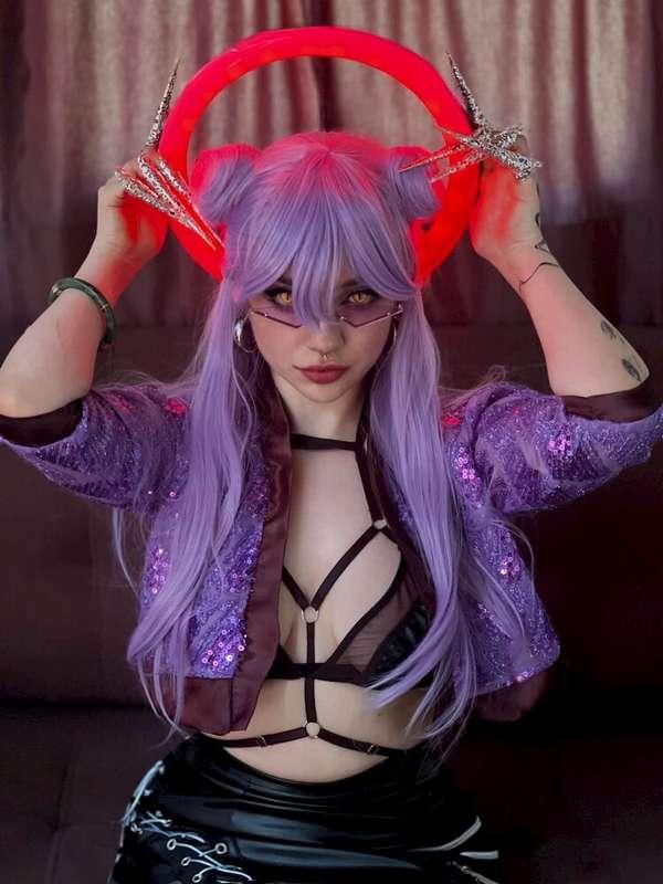 My @sunnyotaku hentai-watching sessions have me so fucking w..