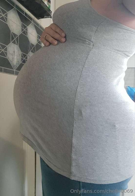 Officially 38 weeks TODAY! Im not even sure how much bigger ..