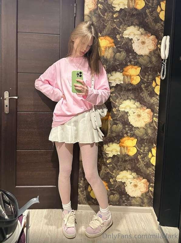 ## ✨✨✨ CUTIE SKINNY✨✨✨My kinky bestie @angel.jessiee very sl..
