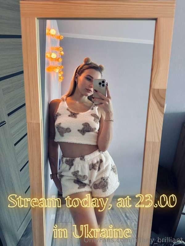 🔥🔥🔥🔥Tonight is a special evening - my stream is very soon! 🎥..