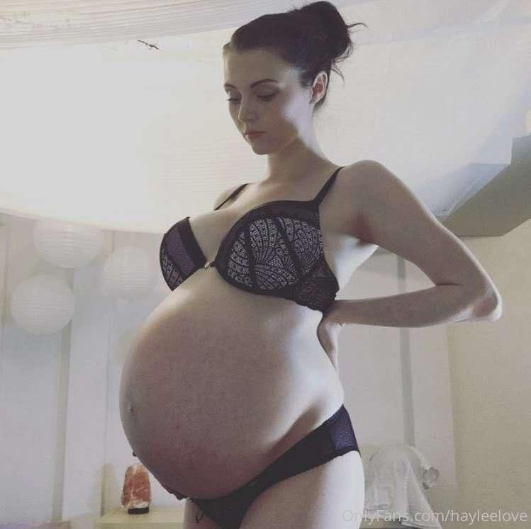 This was me a week before I popped last time 😍 I think at th..