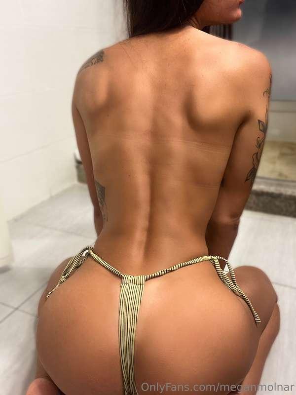 Would you like me to kneel down and suck your dick? 💣😈🥵, I'm..