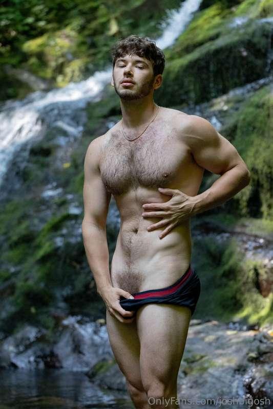 Who knew a fresh spring would make me this horny 💦