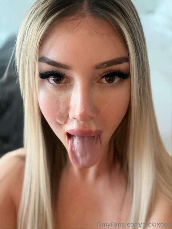 New BJ video💦 I gagged on his big 🍆 and he came all over my ..