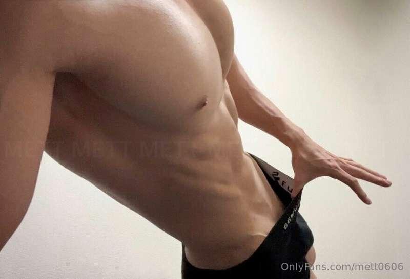 It's a picture of me when I was playing side plank.