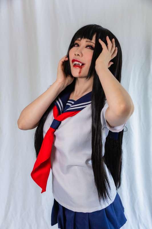 Vampire School  Girl