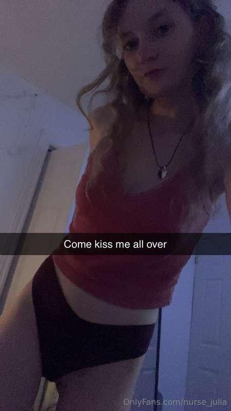 If you wanna see my pussy and ass up close for an insanely g..