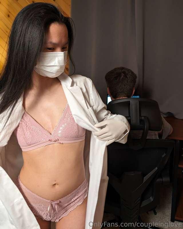 Should I distract him? 🤍