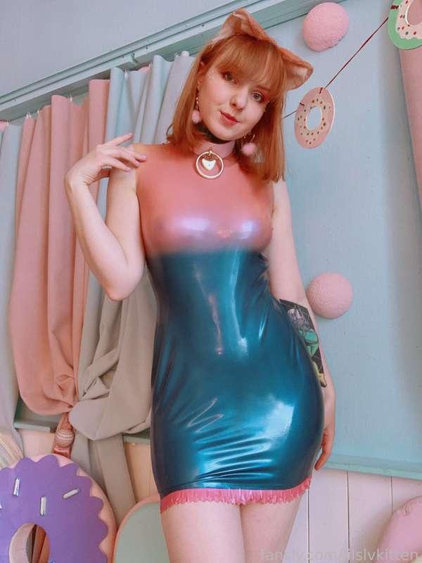 more latex!! sub to see cute lil vids ~💗
(and don’t forget to check all the attached media) 
#latex