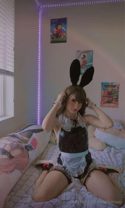Was all alone and horny so I put this on and got a little na..
