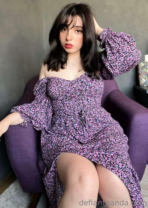 What can I say… I’m a girl that loves wearing dresses 💜 Do y..
