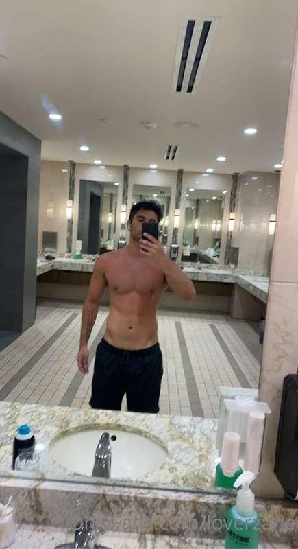 Got a new gym membership , lotta sun today to. More scenes r..