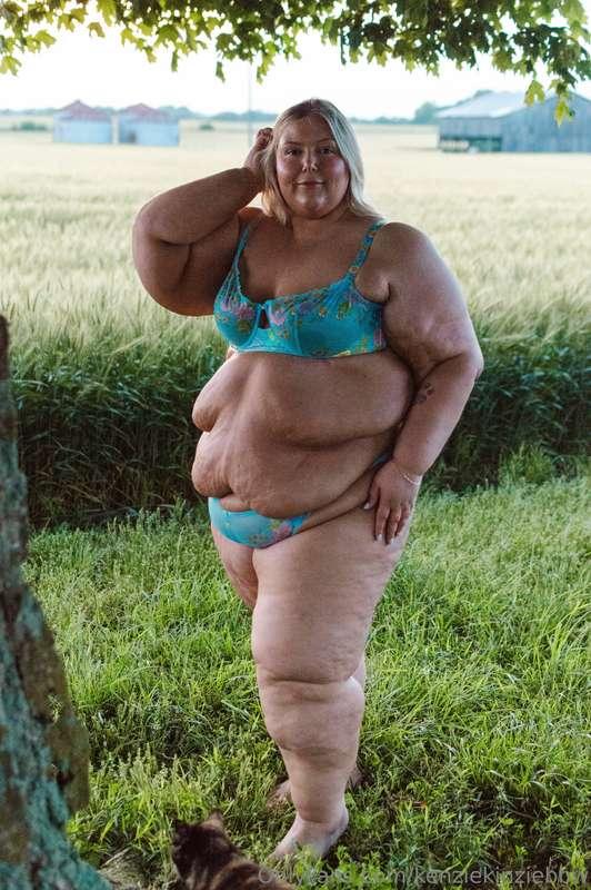 kenziekinziebbw image #5