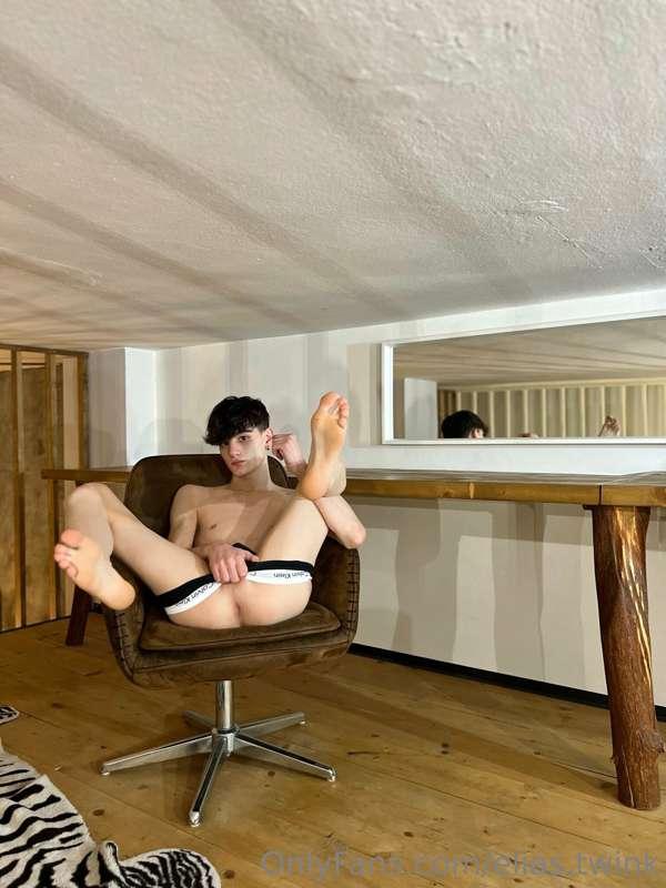 elias.twink image #0