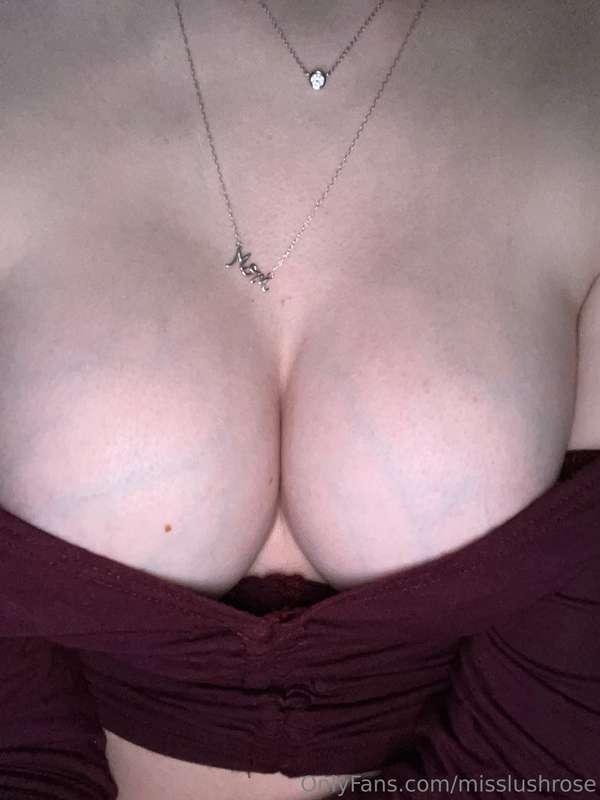 misslushrose image #0