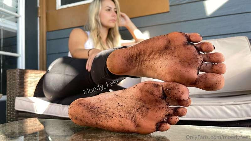 moodyfeet image #10