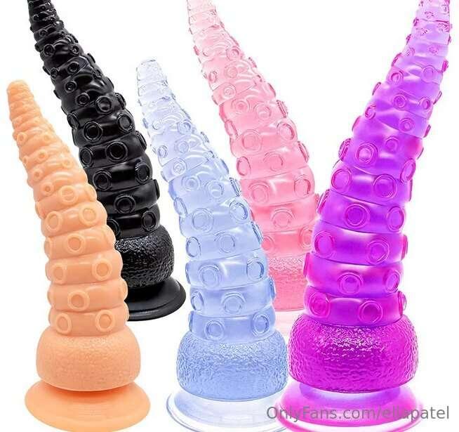 Added a new toy on my Throne wishlist, it's a fun tentacle! ..
