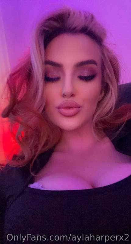 𝗧𝗮𝗹𝗸 𝗱𝗶𝗿𝘁𝘆 𝘁𝗼 𝗺𝗲 𝗯𝗮𝗯𝘆 😈💦