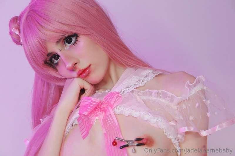 Buy explicit videos on dm