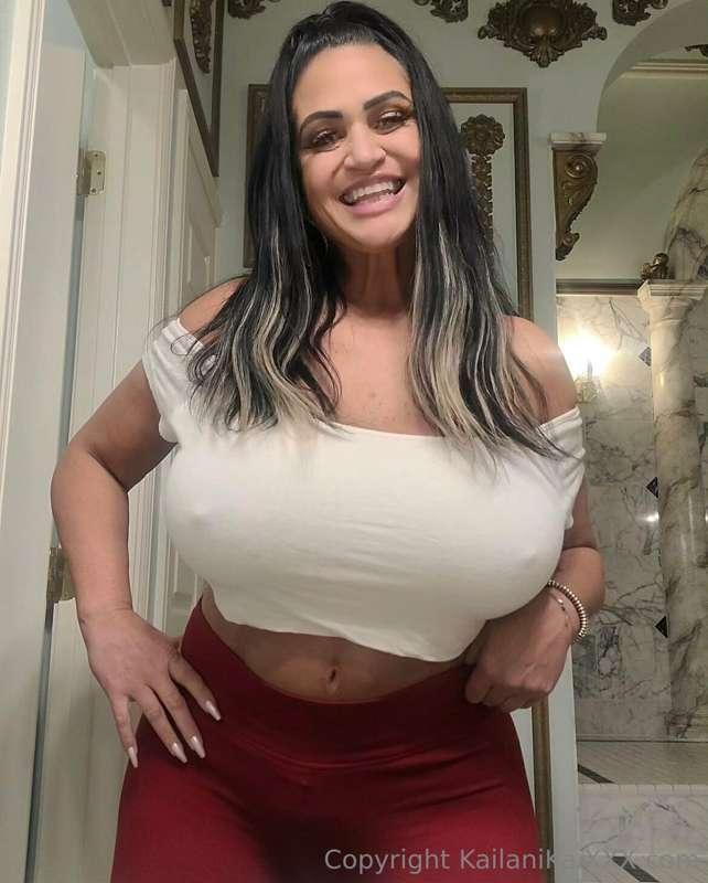 My tits VS this shirt 😩😂

I think my tits are winning lol
