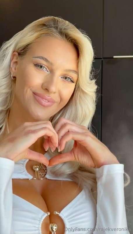 I love to chat you 🥰😘
