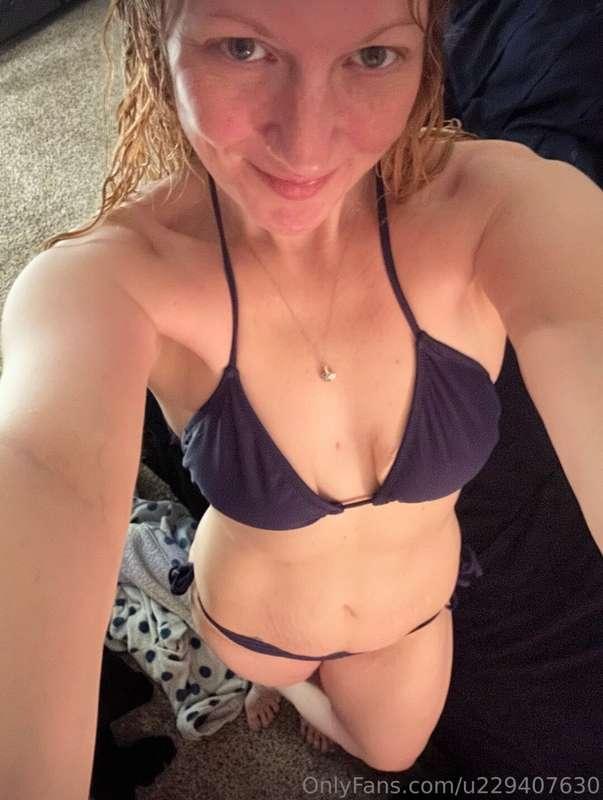 Sexy milf ready to please!@u229407630