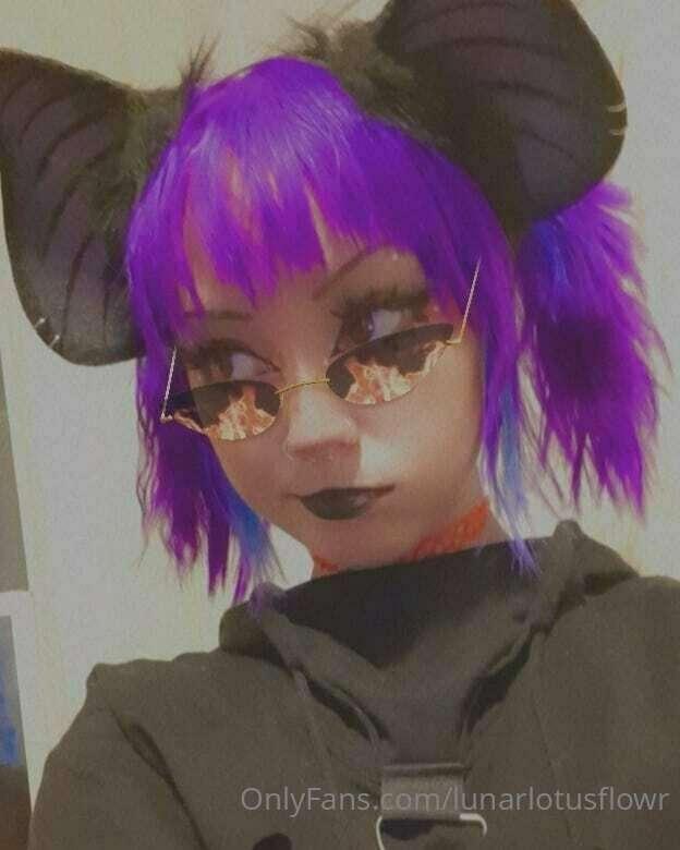 should i upload more casual selfies here too? or stick to th..