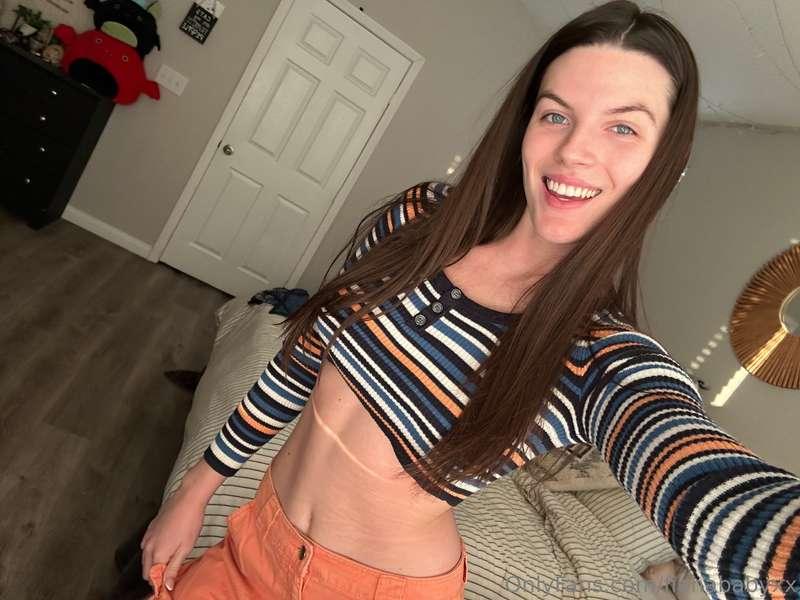 can't stop smiling... can you guess what's on my mind? 😈