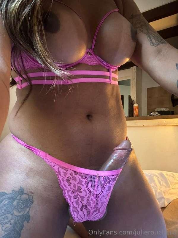 Tell me, love, do you prefer front or back?@julierouchpro 