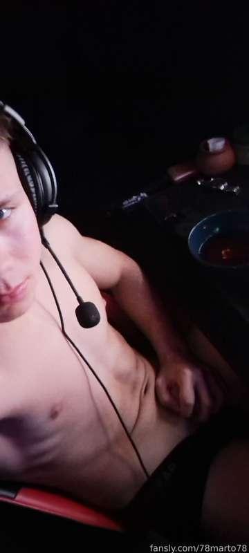 Hiii