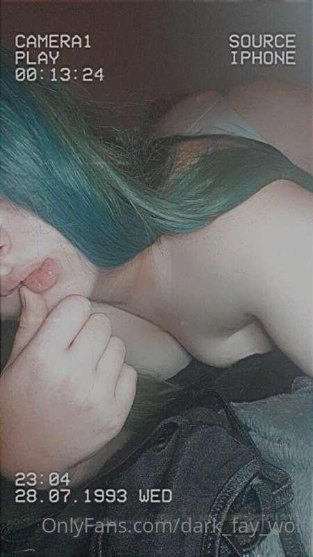 💤 I'm sleepy 🐰 Cuddle me?