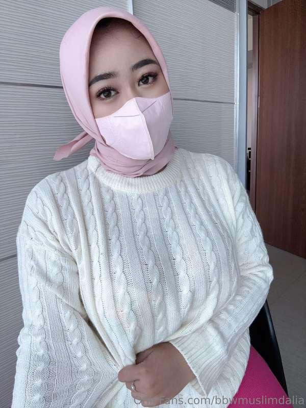 bbwmuslimdalia image #0