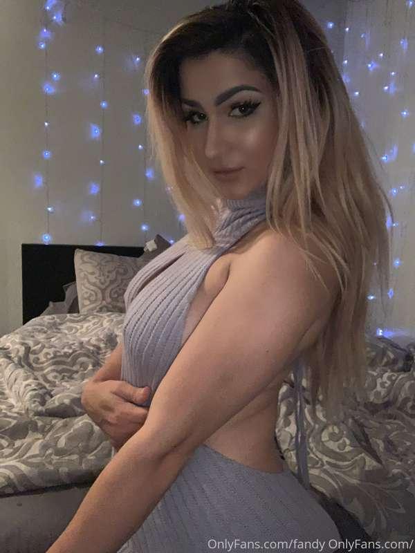 Cute sweater from my wishlist, thank you guys 😍♥️