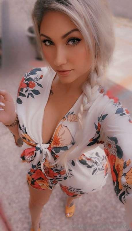 See, I’m not always naked or in lingerie, I wear real clothe..