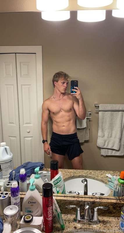 In case ya'll didn't know what i looked like ;)