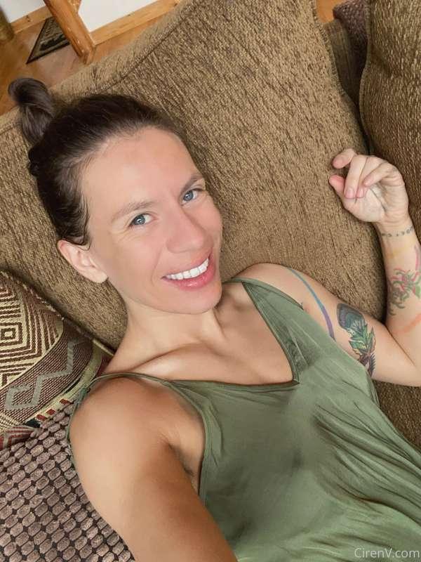 Ciren is traveling with a nee lover this week.